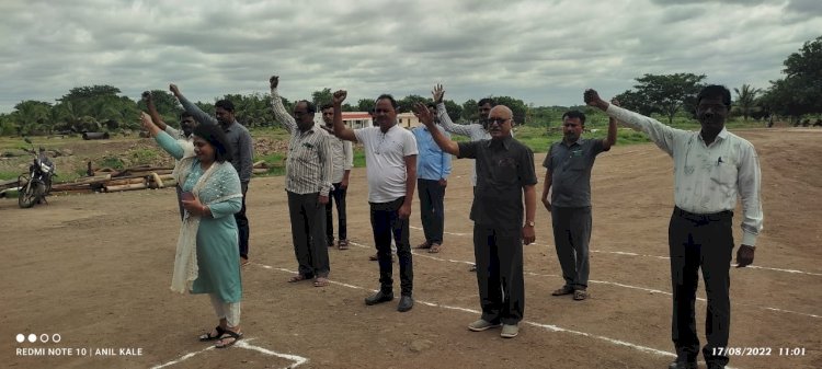 सिताराम महाराज साखर कारखाना खर्डी येथे सामूहिक राष्ट्रगीत कार्यक्रम संपन्न.