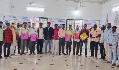 डी .व्ही.पी. उद्योग समुहाच्या मंगळवेढा शाखेच्या समृद्धी ट्रॅक्टरचा लकी ड्रॉ संपन्न :--