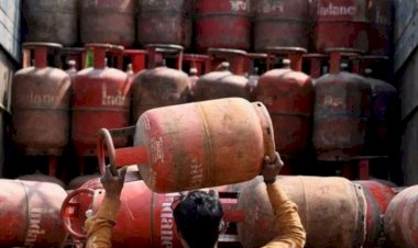 सर्वसामान्यांसाठी आनंदाची बातमी! LPG गॅस सिलिंडर झाले इतक्या रूपयांनी स्वस्त..