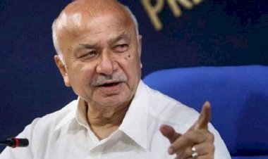 माजी केंद्रीय गृहमंत्री सुशील कुमार शिंदे पुन्हा राजकारणात सक्रिय