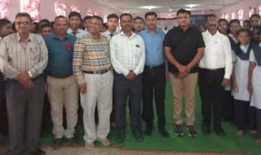 तुळजापूर नवोदय विद्यालयात माजी विद्यार्थी स्नेह मेळावा संपन्न..