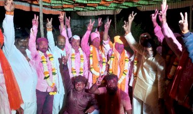 विजयी उमेदवारां बरोबर पराभूत उमेदवारांचा ही केला शिवसेना तालुकाप्रमुखांनी सन्मान..!