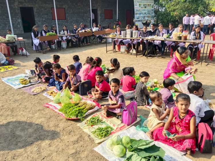 गादेगांव येथील शिवरत्न पब्लिक स्कूल अँड ज्युनिअर कॉलेज येथे बाजार, डे ,चे आयोजन..