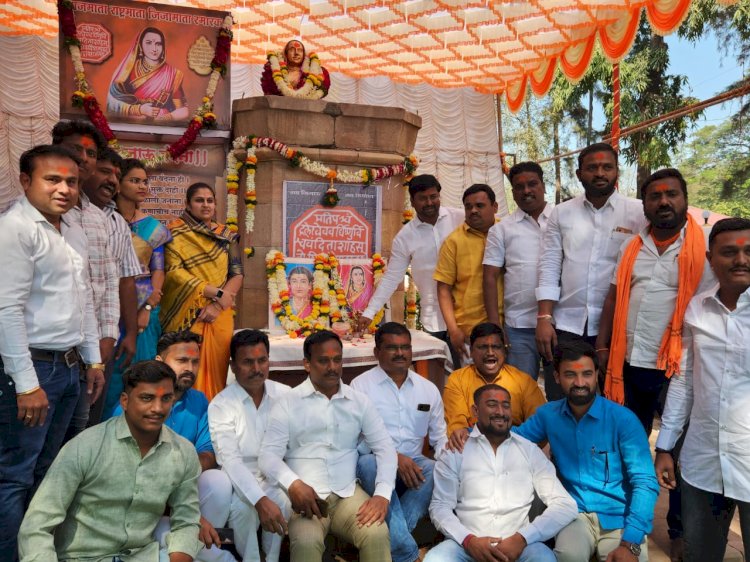 पंढरपुरात संभाजी ब्रिगेडच्या वतीने राजमाता जिजाऊ  जन्मोत्सव मोठ्या उत्साहाने साजरा..