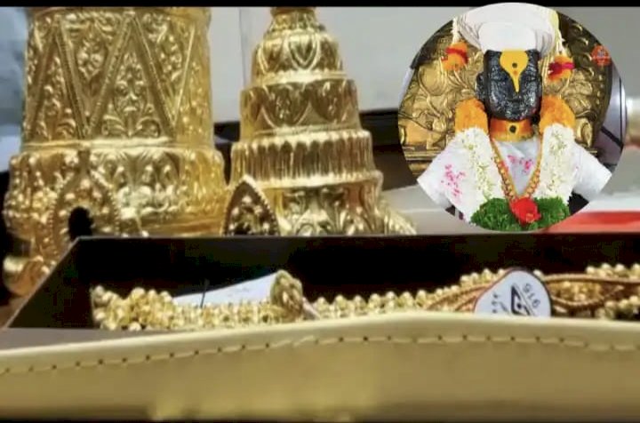 विठ्ठल रुक्मिणी मातेचरणी दोन कोटींचं दान, सोन्याचे मुकूट आणि बांगड्या अर्पण..