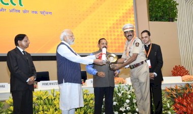 ‘ऑपरेशन परिवर्तन’ मुळे स्थानिकांच्या जीवनमान बदलाचा हा सन्मान - सोलापूर जिल्हा पोलीस प्रमुख शिरीष सरदेशपांडे