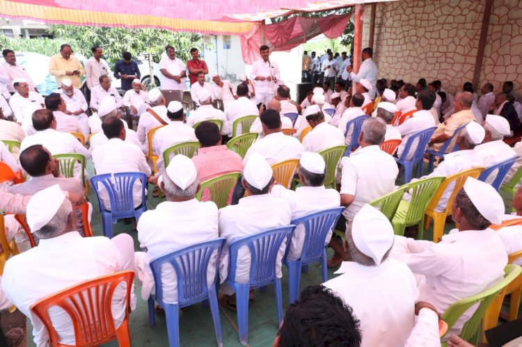 अर्थ कारणातून सहकारी संस्था बळकविण्याचा प्रयत्न करणाऱ्यांना खडयासारखे बाजुला सारा - कल्याणराव काळे.