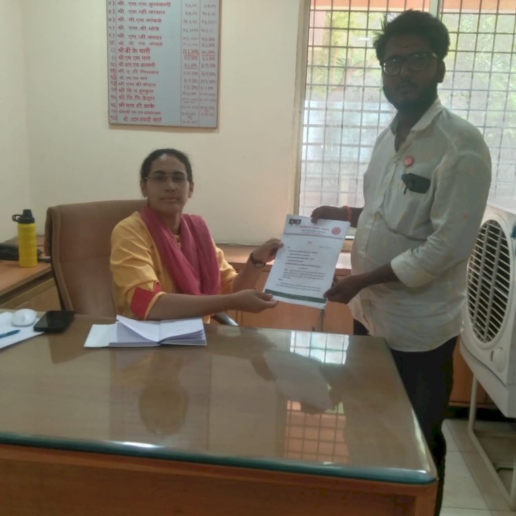 जगद्गुरु श्री संत तुकाराम महाराज पालखी मुक्कामी बोरगाव येण्यापूर्वी बोरगाव ते माळेवाडी बोरगाव या खड्डेमय रस्त्याची दुरुस्ती करा : शिवराम गायकवाड