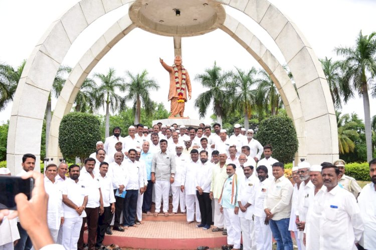 वसंतराव काळे सहकारी साखर कारखान्याच्या  चेअरमनपदी कल्याणराव काळे व व्हा.चेअरमनपदी भारत कोळेकर यांची बिनविरोध निवड..