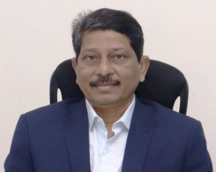 जिल्ह्यातील मतदारांनी मतदान केंद्रस्तरीय अधिकाऱ्याला सहकार्य करावे- जिल्हा निवडणूक अधिकारी मिलिंद शंभरकर