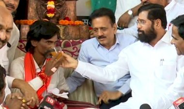 अखेर मनोज जरांगे -पाटील यांचे मराठा आरक्षणाच्या मागणीसाठी उपोषण मागे