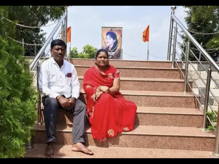 कोपर्डीतील निर्भयाच्या आई- वडिलांचा मराठा आरक्षणाला पाठिंबा; कुटुंबियांचा उपोषणाचा इशारा
