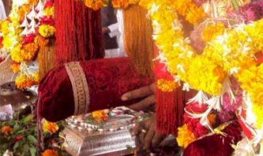 श्री.पांडुरंग पालखी सोहळा  कार्तिकी वद्य त्रयोदशीला संत ज्ञानेश्वर महाराज संजीवन समाधी सोहळयासाठी आळंदीला रवाना