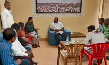 आमदार समाधान आवताडे यांनी वाढीव कर स्थगितीबाबत घेतली आढावा बैठक