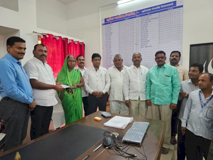 पंढरपूर - मंगळवेढा मतदारसंघातील प्रलंबित कामे तात्काळ मार्गी लावण्यासाठी आ.आवताडे जिल्हा नियोजनच्या बैठकीत आक्रमक  पालकमंत्र्यांकडून कामे तात्काळ मार्गी लावण्याच्या सूचना