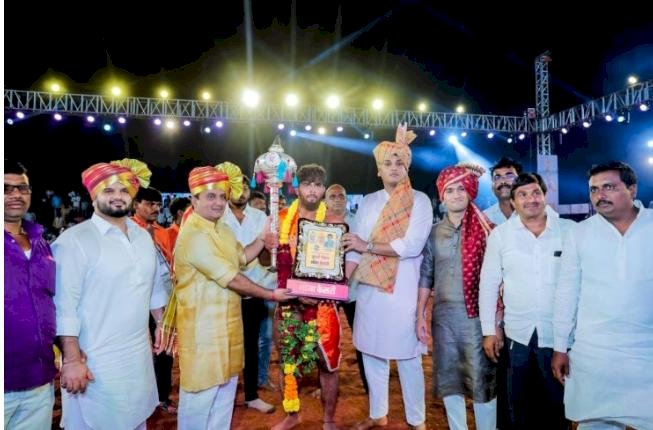 भीमा केसरी कुस्ती गदा पै.सिकंदर शेख ने पटकावला