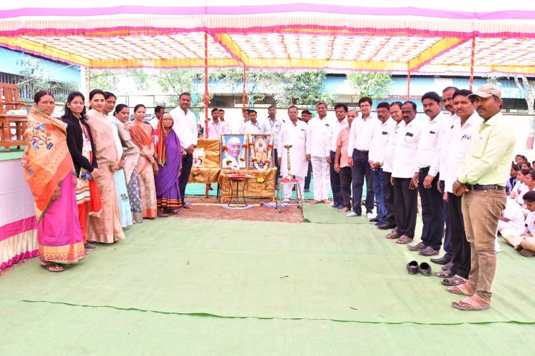 वसंतराव( दादा )काळे यांच्या ८० व्या पुण्यतिथीनिमित्त धोंडेवाडी आयटीआय कॉलेज मध्ये आरोग्य शिबीर संपन्न...