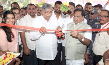 ग्रामीण भागातील जनतेच्या आरोग्य सुविधेसाठी प्राथमिक आरोग्य केंद्र महत्वाचे; पालकमंत्री- चंद्रकांत पाटील           पंढरपूर तालुक्यातील विविध  विकास कामांचे लोकार्पण