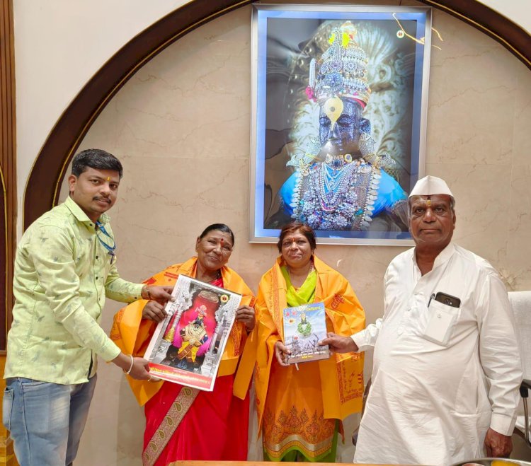 श्री.विठ्ठल रूक्मिणी मंदिरे समितीस, अकोला येथील भाविकाकडून 1,00,111 रूपयाची देणगी;