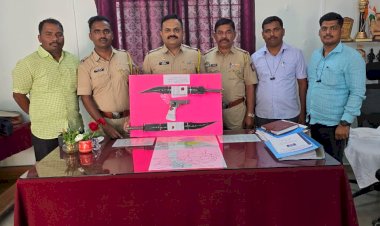 मंगळवेढा पोलिसांची कामगिरी  अंकुश पडवळे मारहाण प्रकरणी आरोपीकडून पिस्तूल दोन तलवारी जप्त,आरोपींना केले जेरबंद