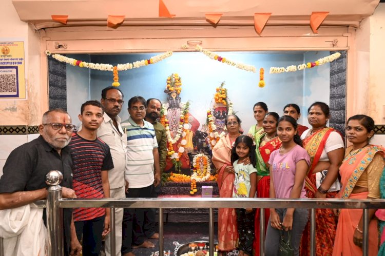 श्री विठ्ठलाच्या चंदनउटी पुजेला सुरुवात ,- व्यवस्थापक बालाजी पुदलवाड                               विठ्ठल -रुक्मिणी मंदिरात गुढीपाडवा सण मोठ्या उत्सवात साजरा