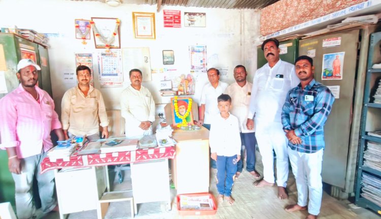 महाराष्ट्रात  स्त्री शिक्षणाचा पाया रचण्याचे पहिले काम क्रांतीसुर्य ज्योतिबा फुले यांनी केले ; समाजसेवक ! सुहास सुतार