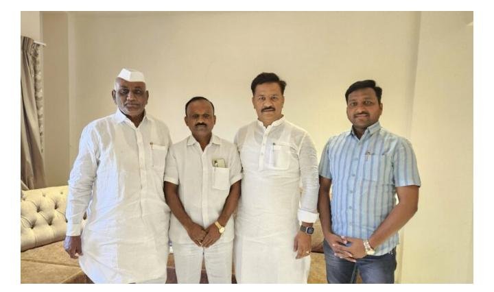 पंढरपूर काँग्रेसचे तालुकाध्यक्ष हनुमंत मोरे यांची बेडूकउडी अभिजीत पाटील गटात प्रवेश