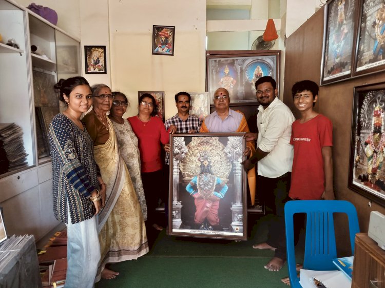 श्री विठ्ठल -रुक्मिणी मंदिर समितीस सातारा येथील  भाविकांकडून अन्नदानासाठी ५०१०००/- रुपयाचा धनादेश ..