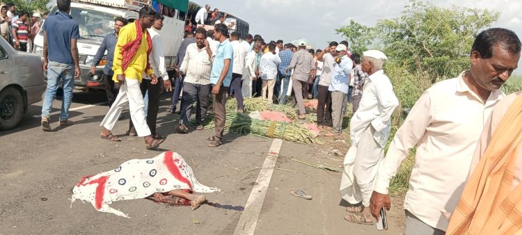 पंढरपूर- कराड रोडवर कटफळ येथे भीषण अपघात; 5 महिला जागीच ठार, 3 गंभीर जखमी,  मयताच्या वारसांना  आमदार शहाजी पाटील यांचे कडून प्रत्येकी 50 हजार रुपये जाहीर