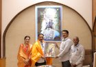 श्री विठ्ठल - रुक्मिणी मातेस भाविकाकडून 77 हजार किंमतीचे चांदीचे टाळ अर्पण.