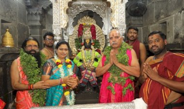 श्री विठ्ठल- रूक्मिणी मातेची प्रक्षाळपुजा संपन्न;   व्यवस्थापक बालाजी पुदलवाड यांची माहिती