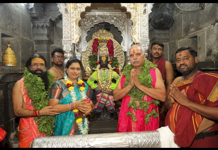 श्री विठ्ठल- रूक्मिणी मातेची प्रक्षाळपुजा संपन्न;   व्यवस्थापक बालाजी पुदलवाड यांची माहिती