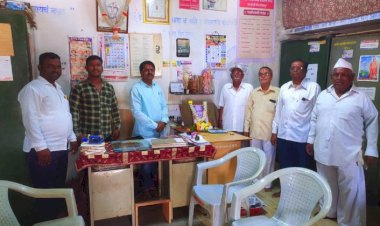 बार्शी येथील कर्मवीर सार्वजनिक ग्रंथालयात पद्मश्री डॉ .एस .आर रंगनाथन् यांची जयंती ग्रंथपालदिन म्हणून साजरी...