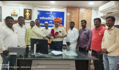 मराठा समाजाला कुणबी प्रमाणपत्र देण्यासाठी प्रशासन तत्पर - सचिन इथापे  खेडभोसे ग्रामस्थांनी केला महसूल अधिकाऱ्यांचा सन्मान