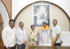 श्री विठ्ठल -रूक्मिणी मंदिरास राजेंद्र गुजर या भाविकांकडून 1 लाख रूपयाची देणगी,