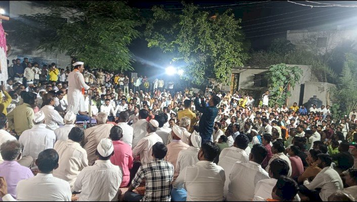 शरद पवार यांच्या पाठीत ज्यांनी खंजीर खुपसला त्यांना जागा दाखवणार: अभिजीत पाटील.  हे मत मला नसून पवार साहेबांच्या तुतारीला  अभिजीत पाटलांनी घेतली प्रचारामध्ये आघाडी पंढरपूर तालुक्यातल्या 42 गावांमध्ये झंजावात प्रचाराला सुरुवात