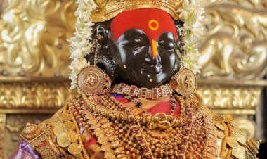 अक्षयतृतीया निमित्त श्री रूक्मिणी मातेस अलंकार परिधान,  आजपासून श्रींच्या महानैवेद्यामध्ये आमरसाचा समावेश,