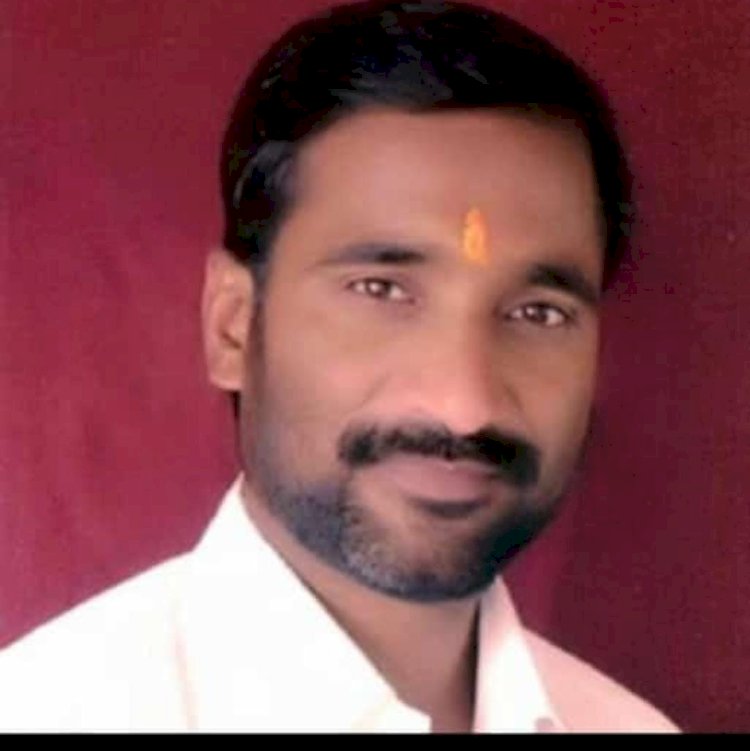 संजय गांधी व श्रावणबाळ योजनेच्या हजारो लाभार्थ्यांचे अनुदान ४ महिन्यांपासून रखडले, तांत्रिक त्रुटींमुळे निर्माण झाली समस्या  ◼️ पंढरपूर तहसील  सं. गा. यो. कार्यालयाकडून लाभार्थ्यांचे कामकाज जलद गतीने सुरू,  ◼️राष्ट्रीय कुटुंब लाभ योजनेतील लाभार्थ्यांना शासनाने त्वरित अनुदान देण्याची मागणी...