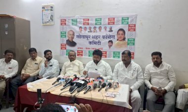 अपयशी मुख्यमंत्री देवेंद्र फडणवीसांनी निवडणूक आयोगाची वकिली करू नये :- खासदार प्रणिती शिंदे