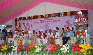 संतांचे संदेश प्रत्यक्षात उतरविण्याचे काम निर्मल दिंडीच्या माध्यमातून- मुख्यमंत्री देवेंद्र फडणवीस  ◼️ मुख्यमंत्र्यांच्या उपस्थितीत 'निर्मल दिंडी', 'चरणसेवा' आणि 'आरोग्यवारी' उपक्रमाचा समारोप