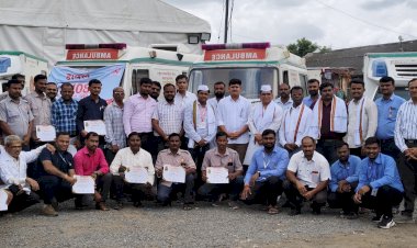 पंढरपूर आषाढी वारीत १०८ रुग्णवाहिका वारकऱ्यांसाठी ठरली जीवनदायी   ◼️ १६ हजार ७१६ रुग्णांना १०८ या मोफत रुग्णवाहिका सेवा