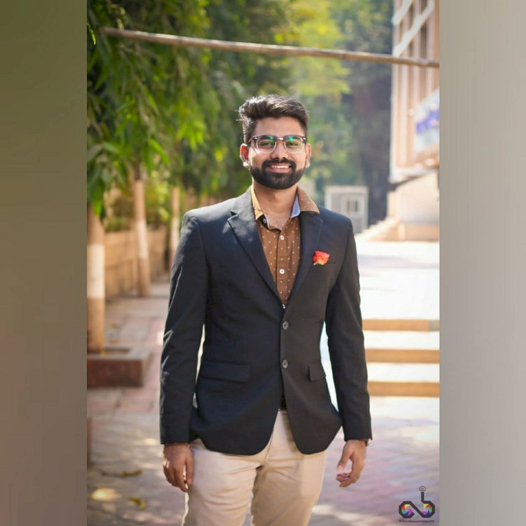 सिद्धेवाडी येथील  प्रशांत उर्फ बंटी जाधव यांची सीएच्या ( C.A )  परीक्षेत उत्तीर्ण   ◼️ उज्वल यशाने अखेर हिरा चमकला  बंटीच्या आई-वडिलांच्या डोळ्यातून आनंदाचे अश्रू वाहू लागले..  ◼️ सिद्धेवाडी पंचक्रोशीत सी .ए चा पहिला बहुमान, मित्र परिवारामध्ये उत्साहाचे वातावरण