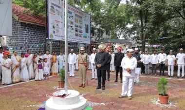 स्वातंत्र्यदिनी तहसिल , प्रांत अधिकारी कार्यालय पंढरपूर येथे  ध्वजारोहण संपन्न...