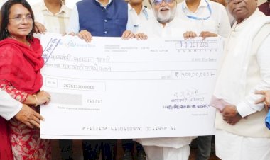 पूरग्रस्तांच्या मदतीसाठी  पंढरीचा पांडुरंग मदतीला धावला   ◼️ मुख्यमंत्री सहायता निधीस श्री विठ्ठल रुक्मिणी मंदिर समितीकडून 1 कोटीची मदत जमा