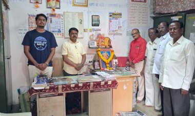 बार्शीच्या कर्मवीर सार्वजनिक ग्रंथालयात विविध उपक्रमाने जयंती व वाचन दिन साजरा....