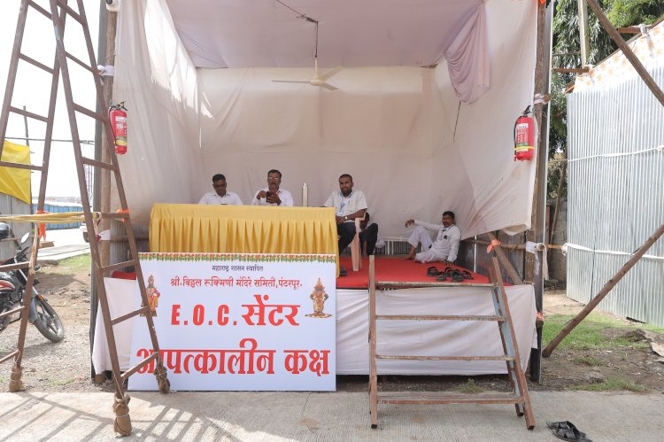 पंढरपूर कार्तिकी यात्रा : वारकरी भाविकांच्या सुविधेसाठी मंदिर प्रशासन सज्ज- गहिनीनाथ महाराज औसेकर.   ◼️ सुलभ व जलद दर्शनाला प्राधान्य;  ◼️ वॉटरप्रुफ दर्शनमंडपाची उभारणी व अन्नछत्र;  ◼️ 2500 कर्मचारी / स्वयंसेवकांची नियुक्ती ;