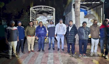 चिंचोली येथील सी .एम .कृषी पर्यटक ऍग्रो रिसॉर्ट वर पोलिसांचा छापा  ◼️ "सहा. पोलीस अधीक्षक  प्रशांत डगळे, पंढरपूर उपविभाग, पंढरपूर यांची पुन्हा सांगोला भागात  पुन्हा सर्जिकल स्ट्राइक कारवाई   ◼️ तंबाखुजन्य पानमसाला, वाहने असा एकुण ४०,३१,४१६ रू. चा मुदद्देमाल जप्त