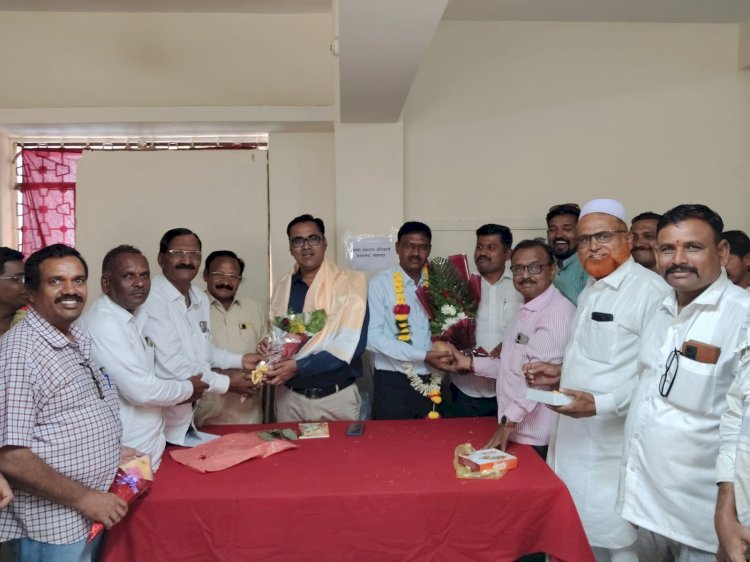 सोलापूर जिल्हा ग्रंथालय अधिकारी कार्यालय प्रमुखपदी  प्रमोद पाटील यांची नियुक्ती   ◼️ जिल्हा ग्रंथालय  अधिकारी कार्यालयात स्वागत व निरोप समारंभ उत्साहात संपन्न,  ◼️ प्रमोद पाटील यांच्या निवडीने सोलापूर जिल्ह्यात ग्रंथालय चळवळीत जल्लोष