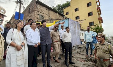 राज्याचे मुख्य सचिव राजेश अग्रवाल यांच्याकडून चंद्रभागा घाटाची पहाणी करून ◼️श्री विठ्ठल- रुक्मिणी मातेचे  सपत्नीक दर्शन घेतले.