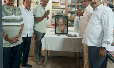 बार्शी येथील श्री वर्धमान जैन सार्वजनिक तालुका वाचनालयात राष्ट्रीय ग्रंथपाल दिन साजरा .